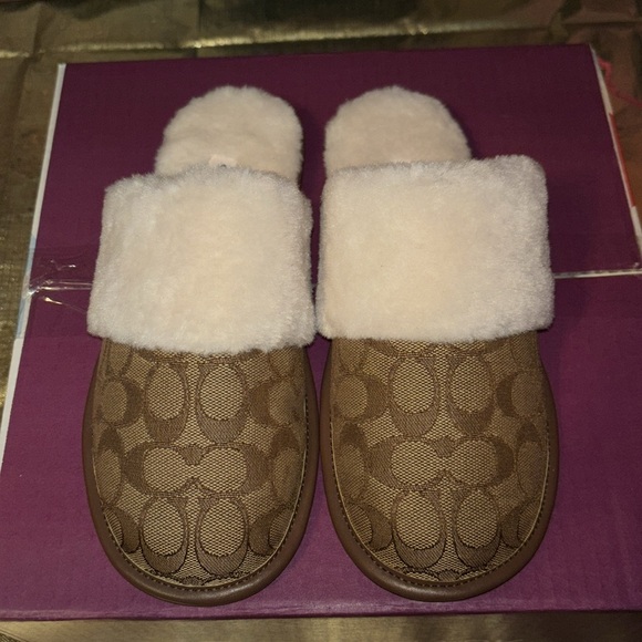 COACH SLIPPERS - Picture 3 of 7